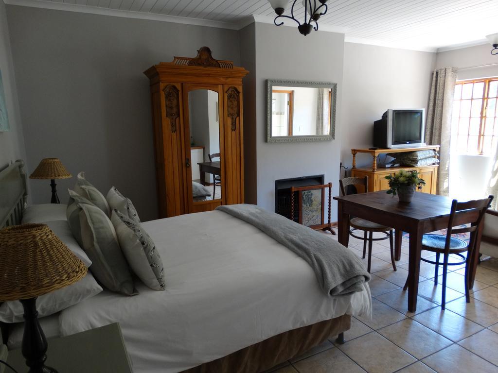 By The Way Guesthouse Clarens Quarto foto