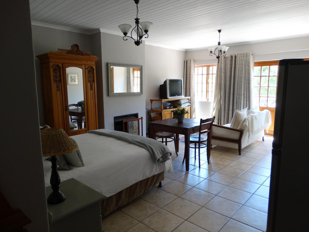 By The Way Guesthouse Clarens Quarto foto