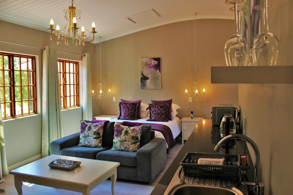 By The Way Guesthouse Clarens Exterior foto
